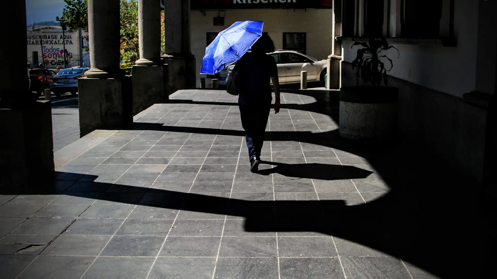 MUJERES 